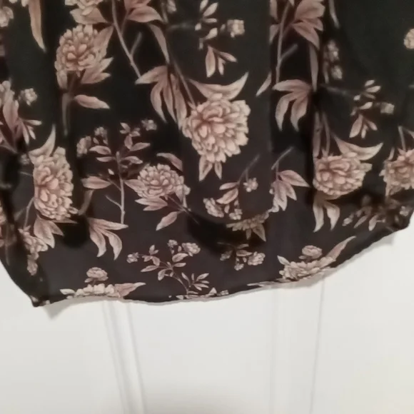 Forever 21 blouse - Picture 3 of 6